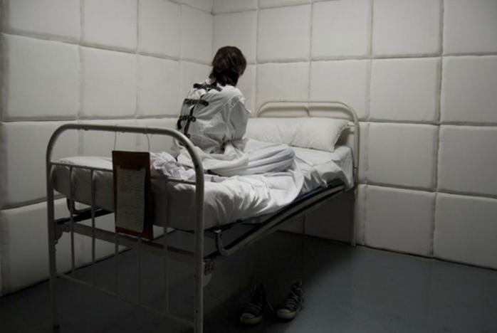 Во львовской психбольнице пациент захватил заложников и угрожал им расправой (ВИДЕО)