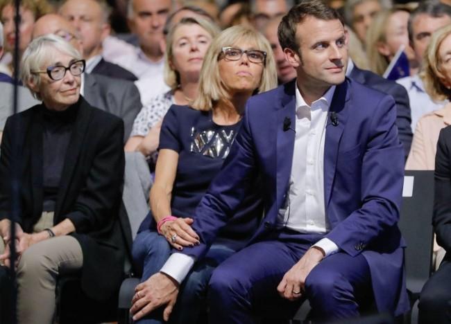 Французи відмовилися надати дружині Макрона офіційний статус першої леді