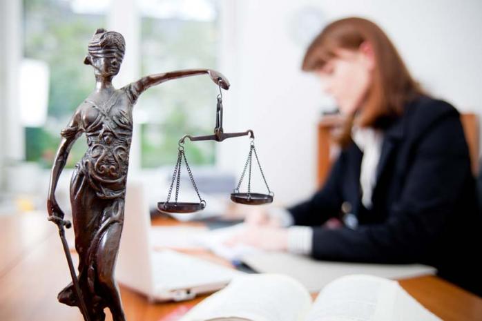 Министерство юстиции намерено запретить юристам получать заочное образование