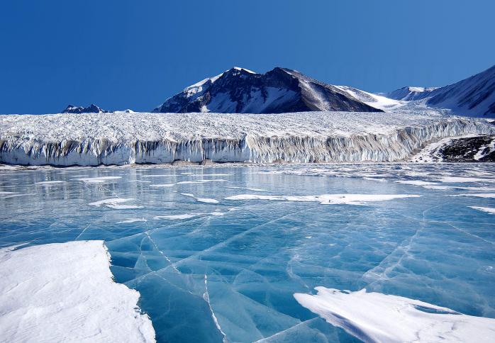 Ученые обнародовали карту новых вулканов Антарктиды (ФОТО)