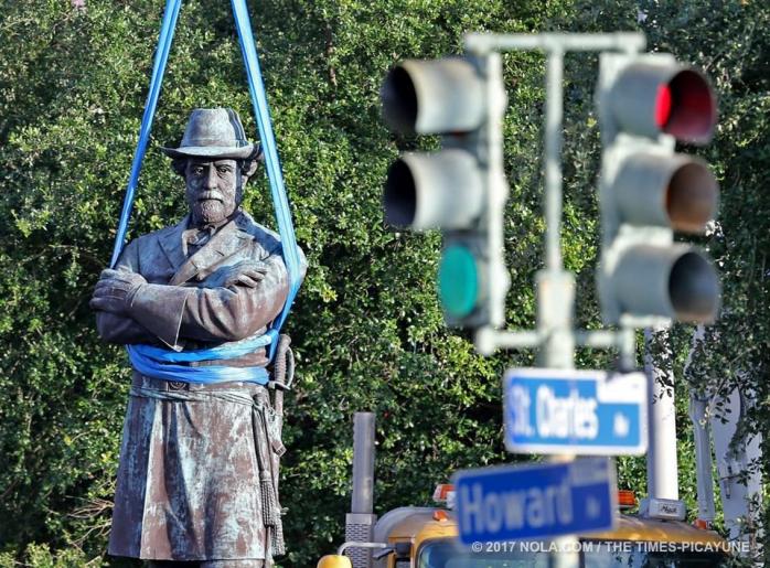 В США протестуючі проти расизму знесли пам’ятник конфедератам (ВІДЕО)