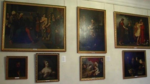 Інтерпол не оголошував в розшук картини, передані Україною в кримський музей