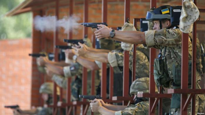 У США оголосили тендер на закупівлю нелетальної зброї для України (ФОТО)