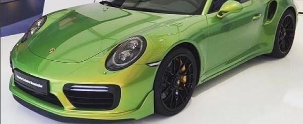 Нестандартне фарбування коштувало власнику Porsche дорожче автомобіля (ФОТО)