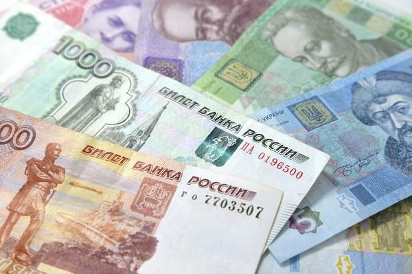 Московская биржа приостанавливает торги гривной