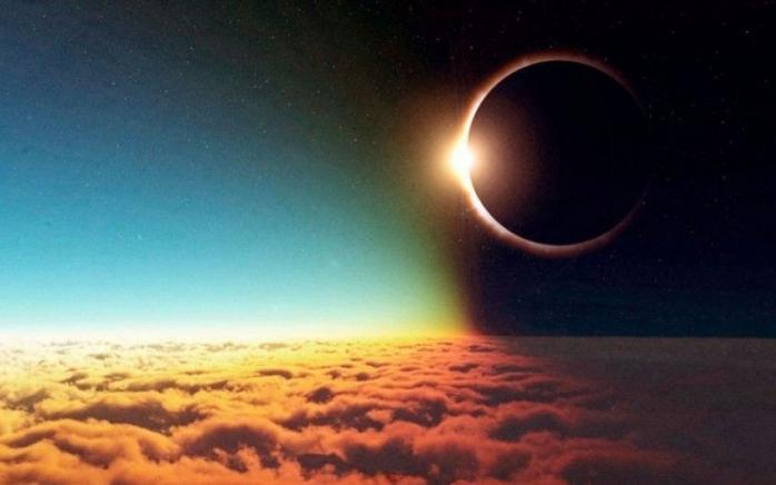 Літаки NASA стежитимуть за сонячним затемненням в режимі онлайн