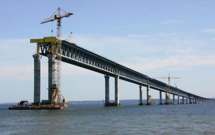 Україна заявляє, що будівництво Керченського мосту порушує Конвенцію ООН з морського права і шкодить екології