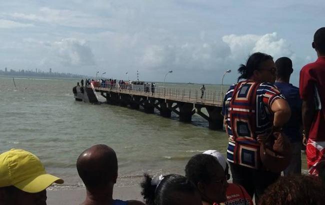 Кораблекрушение в Бразилии: более сотни пострадавших, есть жертвы (ФОТО)