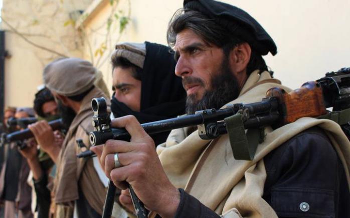 В Афганистане боевики штурмовали мечеть во время молитвы, есть погибшие
