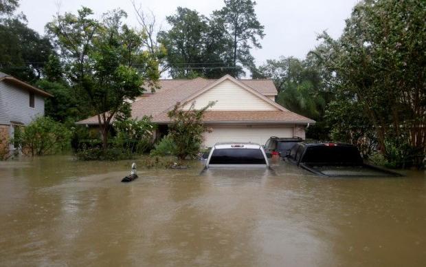 Жертвами урагана «Харви» в Техасе стали уже 10 человек (ФОТО, ВИДЕО)