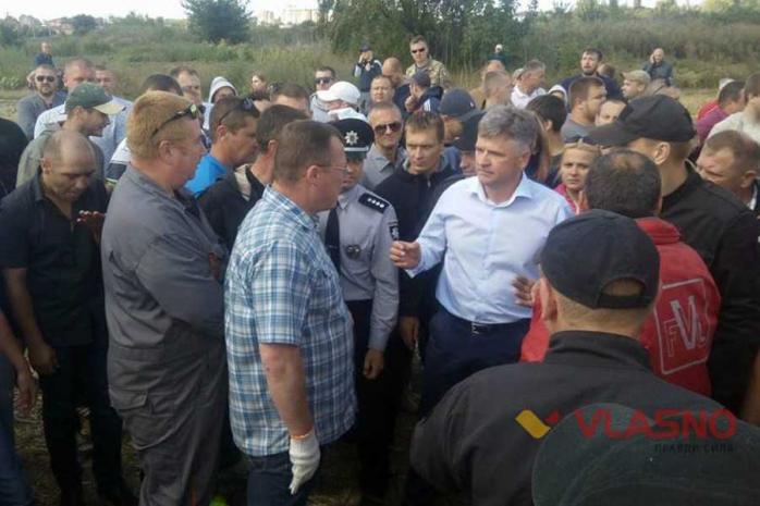 Бійка на цвинтарі у Вінниці: поліція відкрила кримінальні провадження