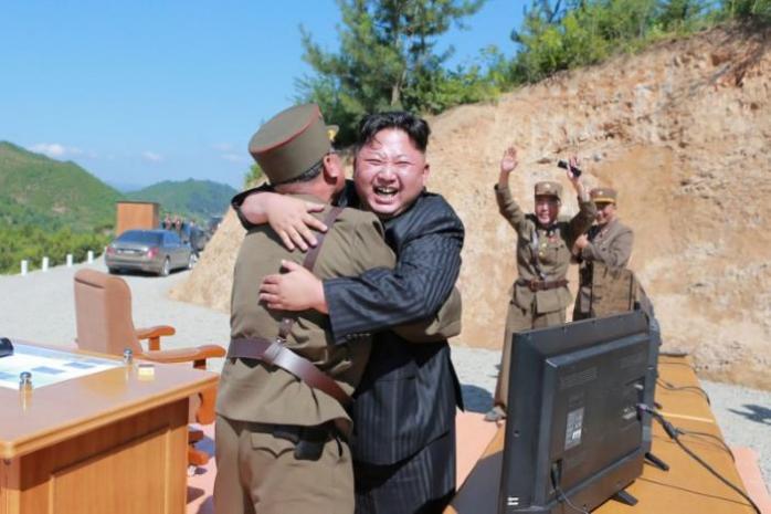 Ким Чен Ын назвал последний ракетный пуск КНДР «прелюдией к Гуаму» (ФОТО)