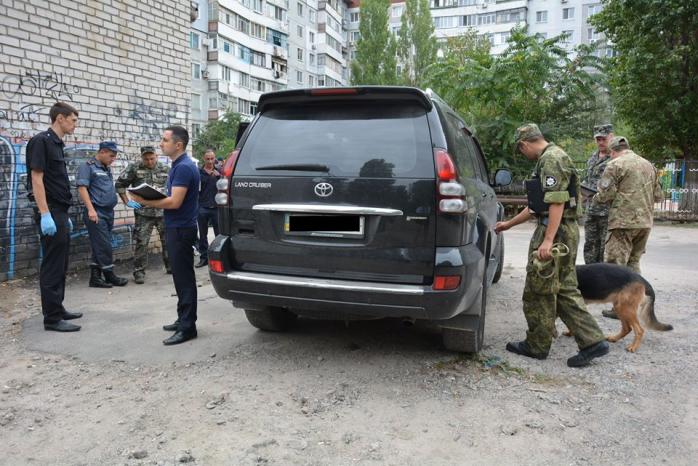 Полиция открыла дело по факту обнаружения взрывчатки в авто николаевского депутата (ФОТО)
