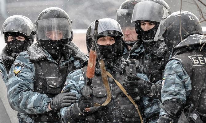 В оккупированном Крыму наградили предавших Украину экс-беркутовцев