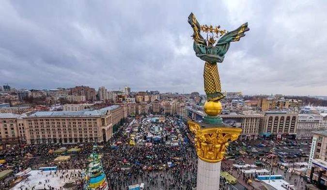 Тысячи экспонатов с Майдана портятся в Киеве из-за ненадлежащих условий хранения (ФОТО)
