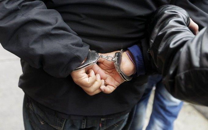 У Києві затримали патрульних, які займалися розбоєм на залізничному вокзалі (ФОТО)