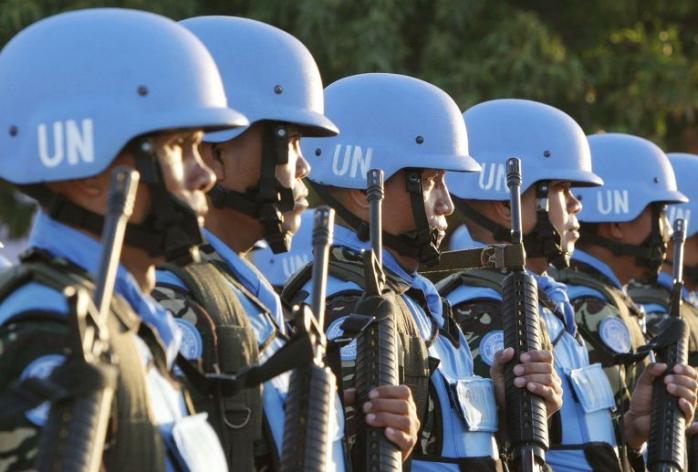 Миссия миротворцев ООН необходима для обеспечения длительного мира на Донбассе — Порошенко