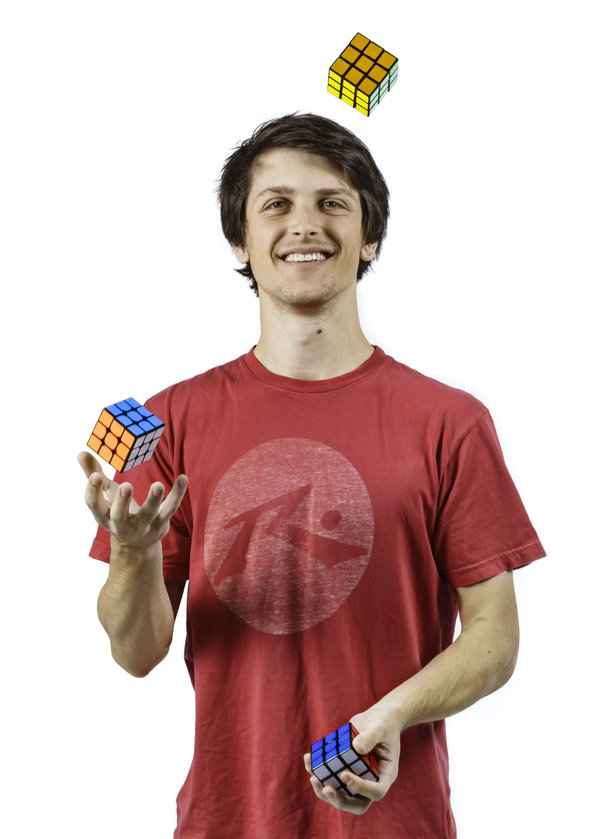 Фото: Феликс Земдегс: собрал кубик рубика за 4.73 секунды