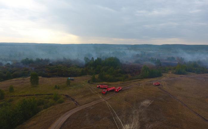 В Черкасской области ввели режим чрезвычайной ситуации из-за пожара на торфяных полях (ФОТО)