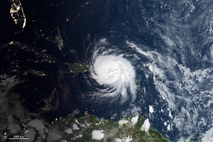 Ураган «Марія» став ще потужнішим та насувається на Багами (ФОТО, ВІДЕО)