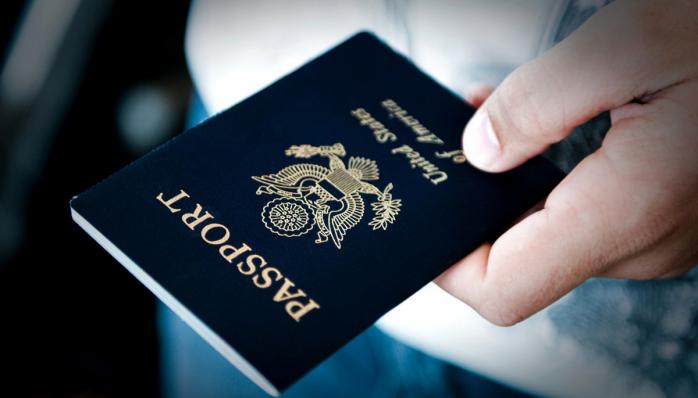 Российские олигархи обогнали украинских по количеству скупленных паспортов ЕС — СМИ