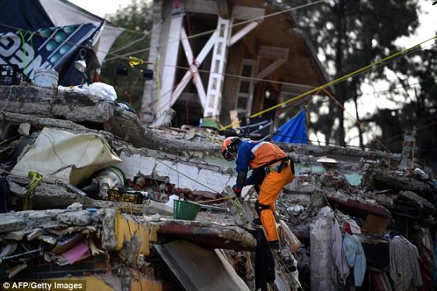 Мексику всколыхнуло новое землетрясение (ФОТО)