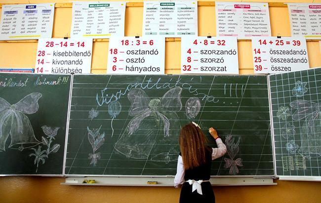 В Минобразования допускают увеличение в школах количества предметов на языках нацменьшинств