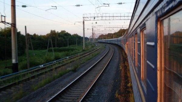 Из-за взрывов в Калиновке задерживаются более 20 поездов