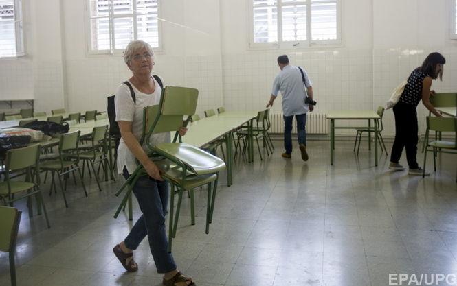 В Каталонии на избирательном участке произошла стрельба, пострадали четыре человека (ФОТО)