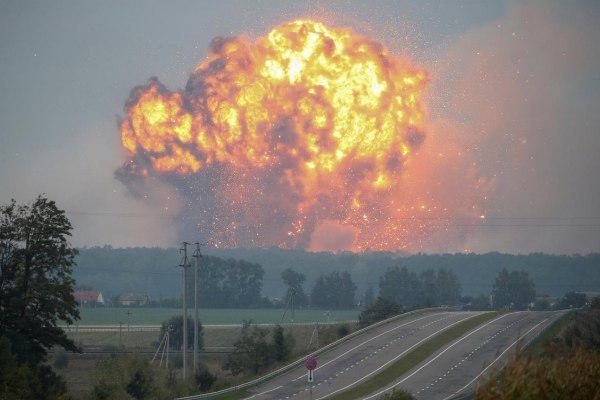 В ГПУ назвали главную версию взрывов на военном складе в Калиновке и анонсировали вручение подозрений
