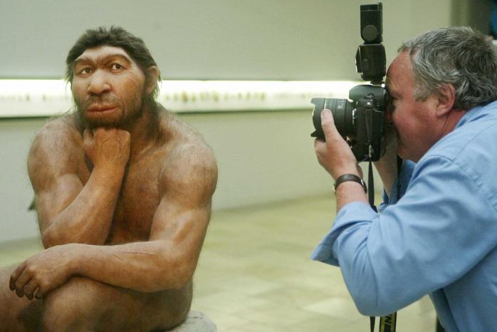 Европейцы оказались немного больше неандертальцами, чем ученые предполагали ранее