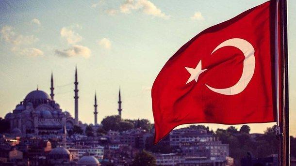Турция приостановила выдачу виз гражданам США