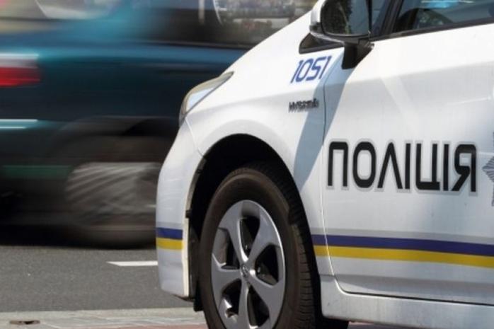 Гонки с полицией в Киеве: пьяный таксист носился по тротуарам и детской площадке (ФОТО, ВИДЕО)