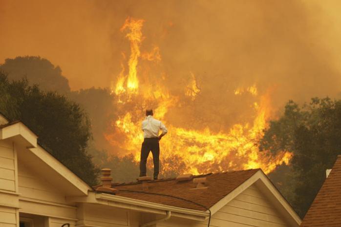 Лесные пожары в Калифорнии унесли жизни 23 человек