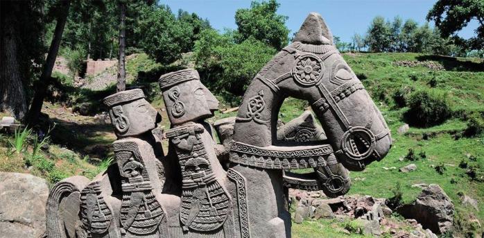У Гімалаях вперше знайшли 200 унікальних скульптур невідомого «кам’яного війська» (ФОТО)