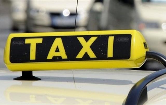 Українським таксистам запропонують добровільно перейти на спецномери