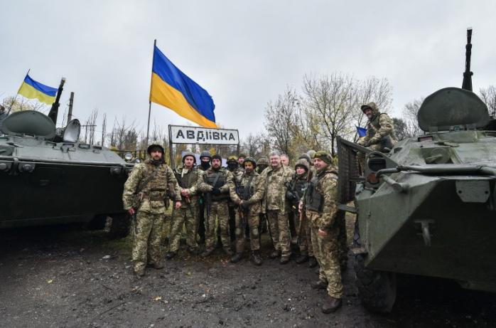 Порошенко анонсировал ротацию военных подразделений на Донбассе