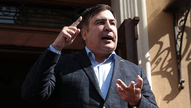 Саакашвили просит активистов продолжать протесты еще минимум две недели