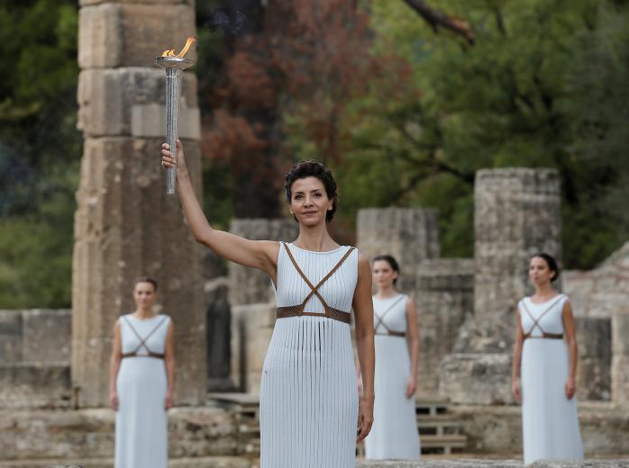 У Греції запалили вогонь ХХІІІ зимових Олімпійських ігор (ФОТО, ВІДЕО)