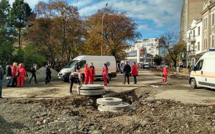 В школе Ужгорода взорвался газовый баллончик, 11 учеников госпитализировали (ФОТО)