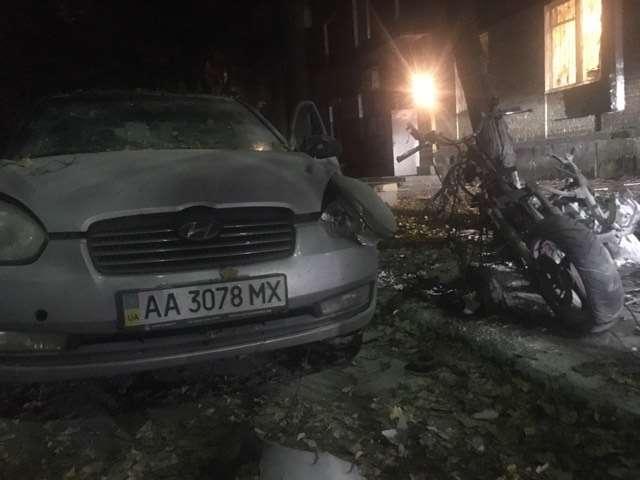 Обнародовано видео первых минут после взрыва в Киеве (18+)