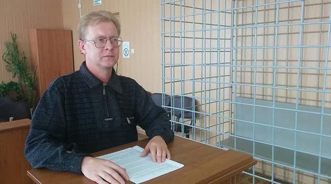 В России учителя обвиняют в экстремизме из-за публикации стихотворения об Украине (ДОКУМЕНТ)