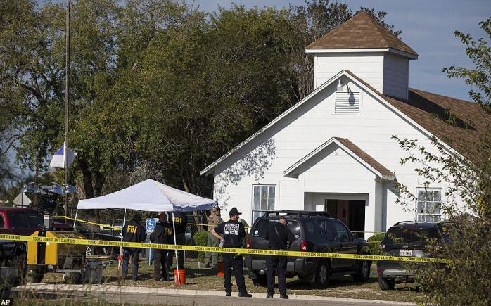 ЗМІ повідомили причину стрілянини в церкві Техасу