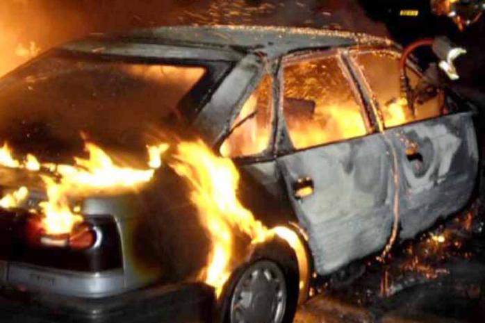 У різних районах Одеси за ніч спалили близько 20 автомобілів (ФОТО, ВІДЕО)