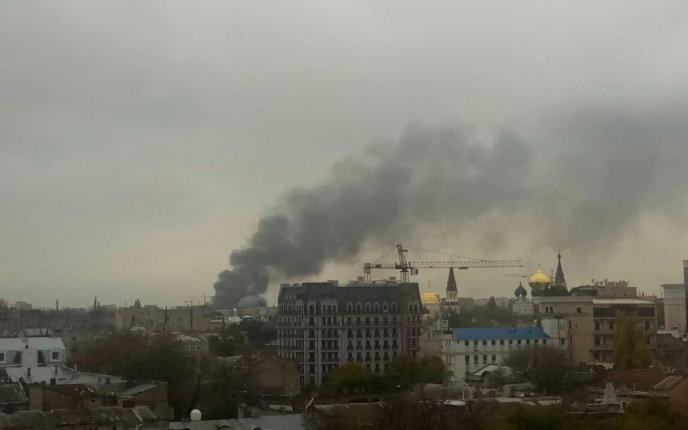 В Одессе горела кондитерская фабрика (ФОТО, ВИДЕО)