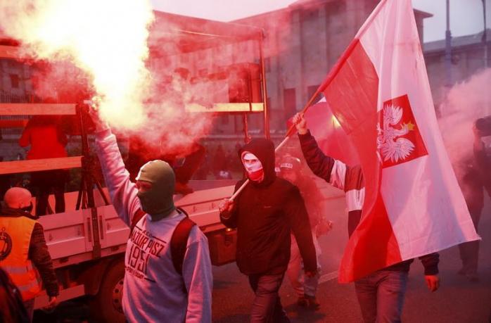 У Варшаві поліція затримала 45 протестуючих проти проведення маршу ультраправих