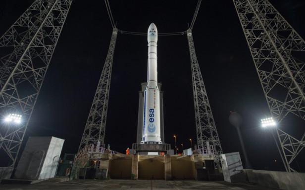 Во Французской Гвиане успешно стартовала ракета Vega с украинским двигателем (ВИДЕО)