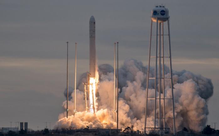 NASA успешно запустило украино-американскую ракету Antares (ВИДЕО)