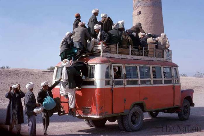 В Афганистане более 50 человек пострадали в масштабном ДТП