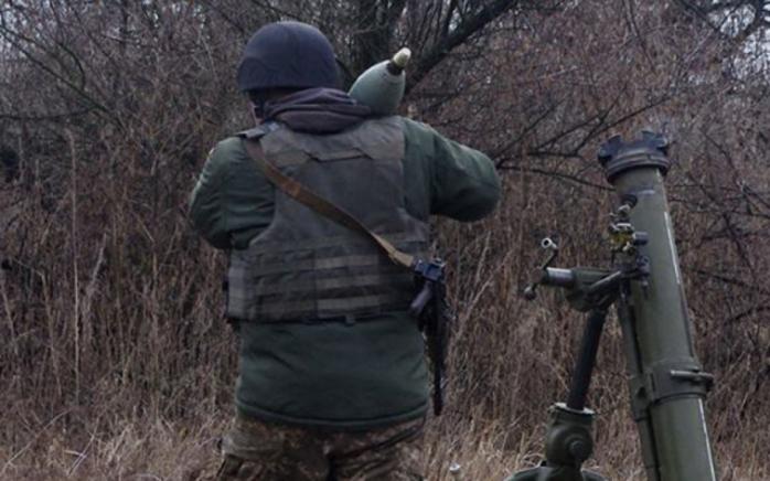 Бойовики ДНР обстріляли з мінометів будинки мирних мешканців Трьохізбенки (ФОТО)